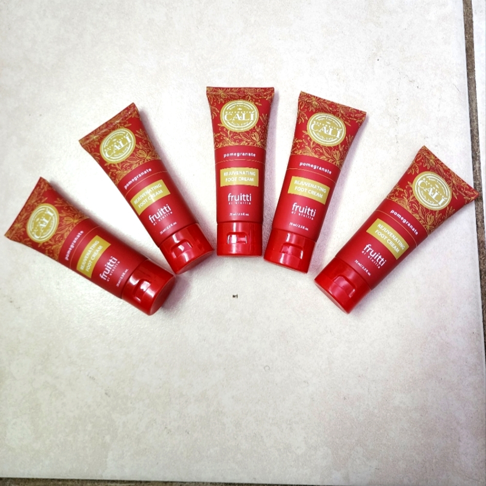 Baronessa Cali Pomegranate Foot Cream - Red